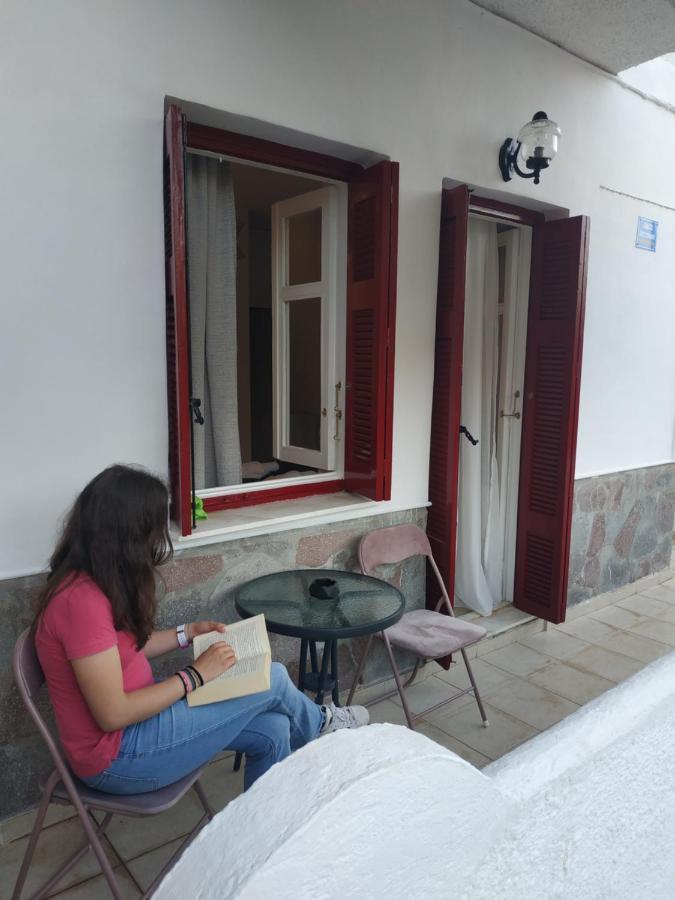 Elthimia'S Apartment Poros Town Exterior foto